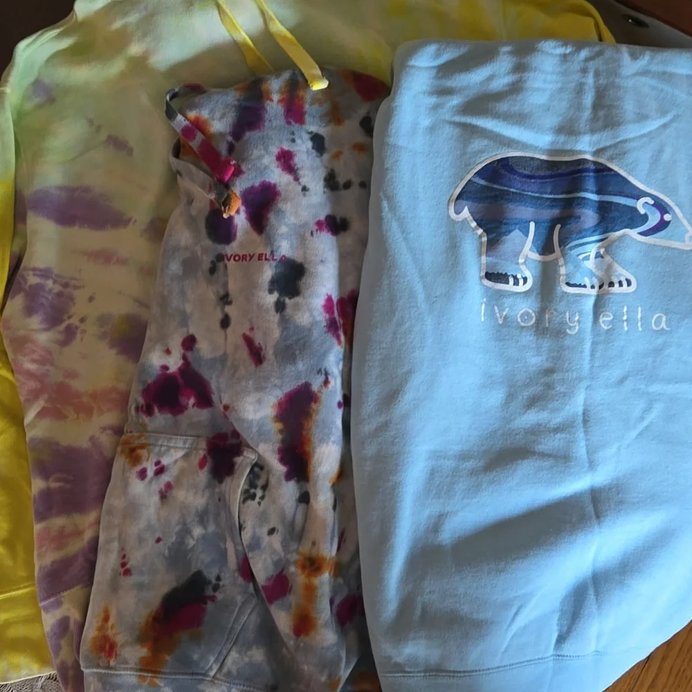 ivory ella Pastel Blue, Yellow & Multicolor Tie-Dye Hoodies - Lot Of Three - Picture 2 of 13